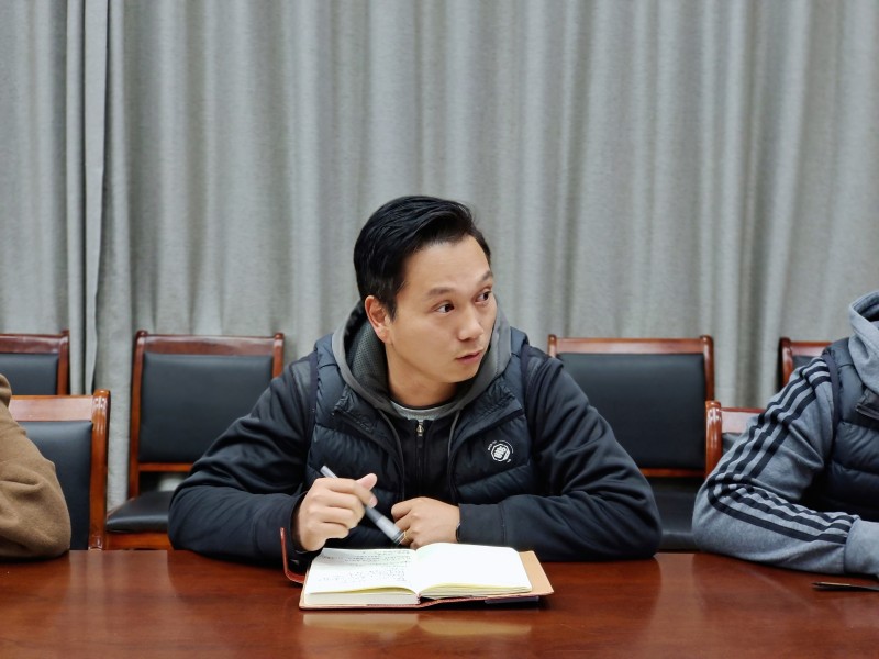 小球1.jpg 小球1.jpg